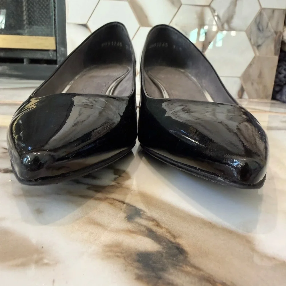 Stuart Weitzman Pumps Women's 9.5 Black Patent Leather‎ Pointed Toe Wedge - Picture 4 of 10